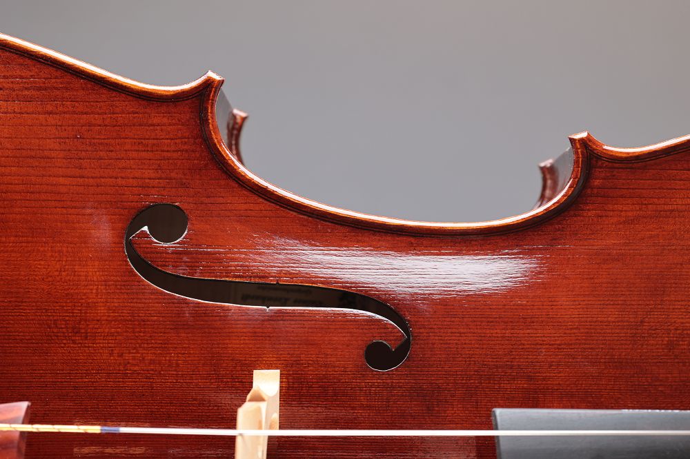 Leonhardt Rainer W. - Mittenwald Anno 2026 - Das kleine Braune - 7/8 Cello - C-454